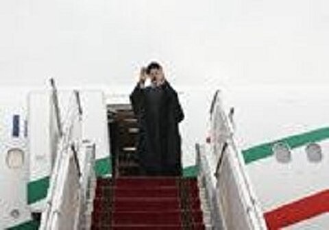 الرئيس الإيراني يغادر إسلام أباد متوجهاً إلى لاهور