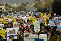 تظاهرات نمازگزاران نمازجمعه مشهد در محکومیت انتقال پایتخت رژیم صهیونیستی به بیت‌المقدس