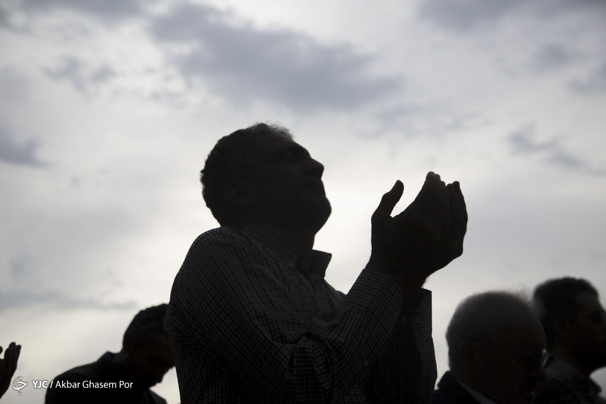 نماز عید سعید فطر با حضور رهبر انقلاب