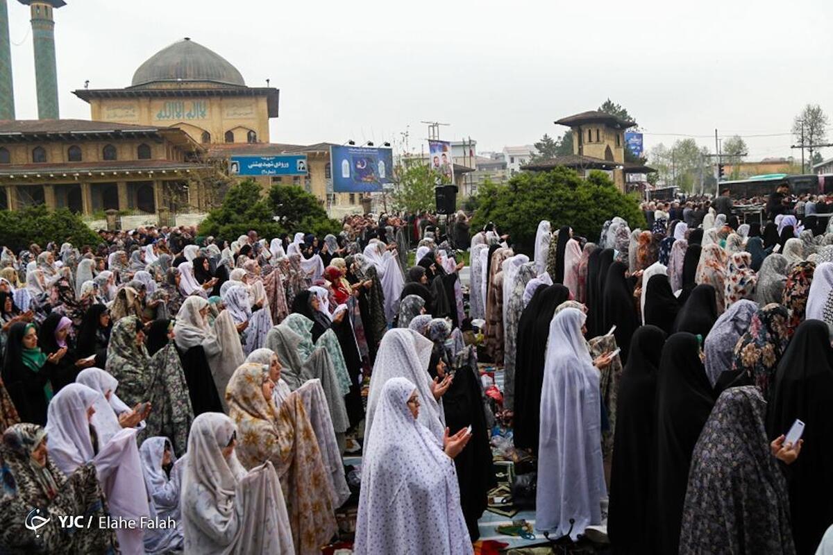 نماز عید سعید فطر در حرم شاه چراغ (ع) شیراز