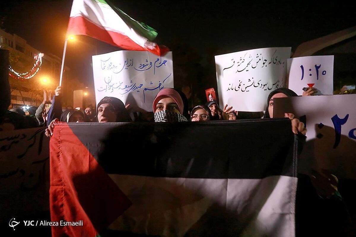 تجمع مردم کرمان در حمایت از عملیات «وعده صادق»