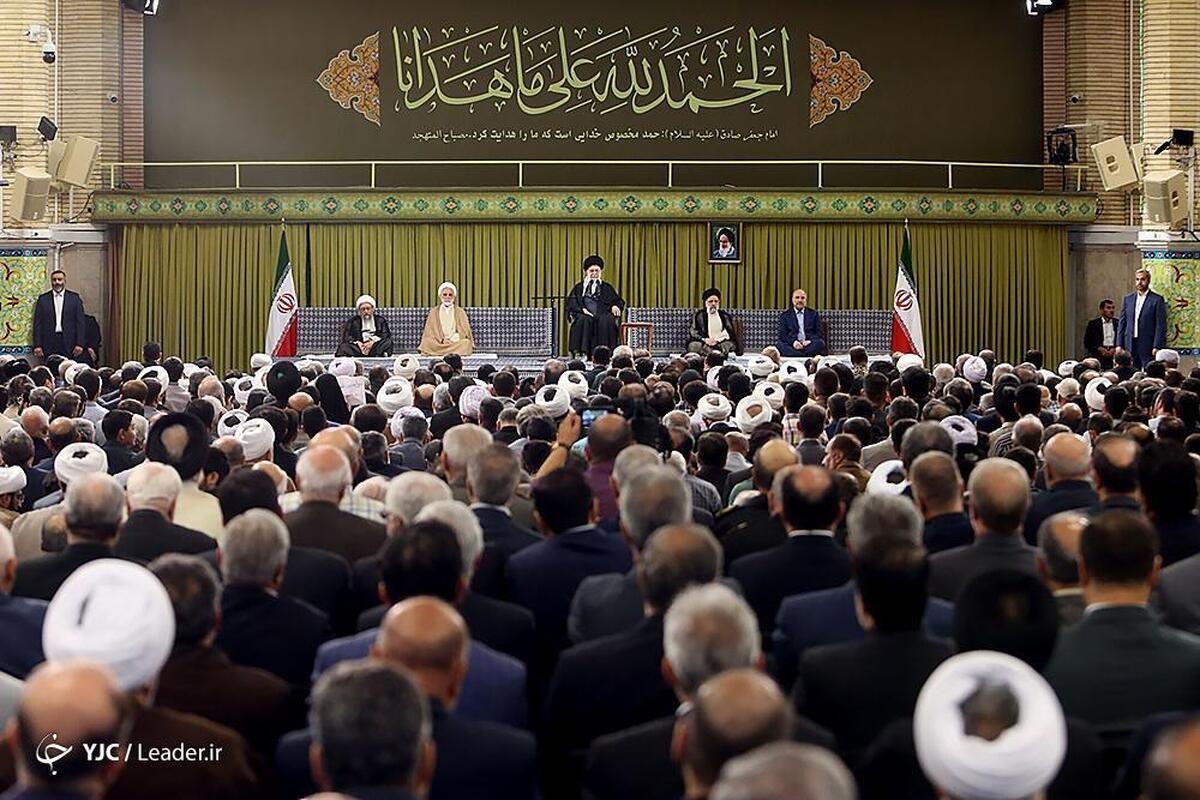 دیدار جمعی از فرماندهان عالی نیرو‌های مسلح با رهبر انقلاب اسلامی