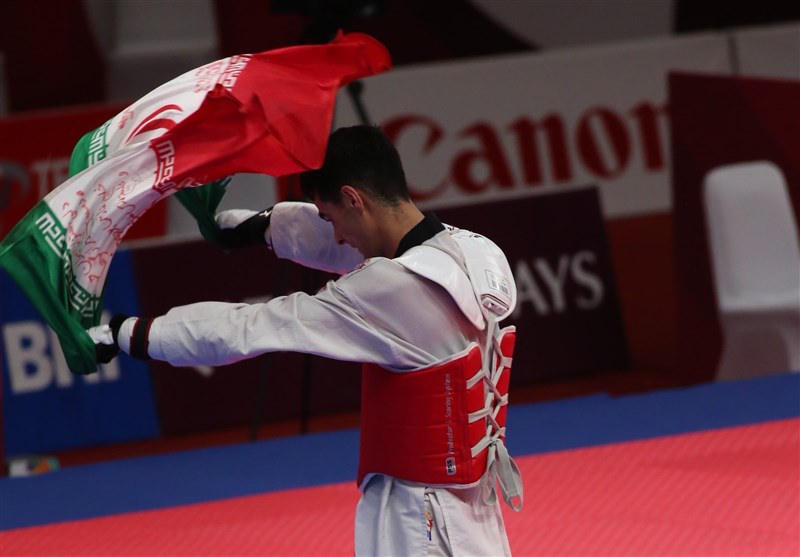 Taekwondo athlete Hosseini brings gold medal for Iran