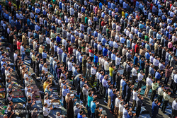 اقامه نماز عید فطر در مصلی همدان