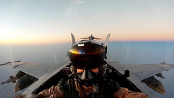 نمایش هوایی دیدنی جنگنده سوخو ۳۰ نیروی هوایی ونزوئلا + فیلم