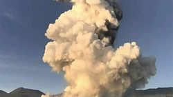فوران کوه آتشفشان در کاتانیا + فیلم